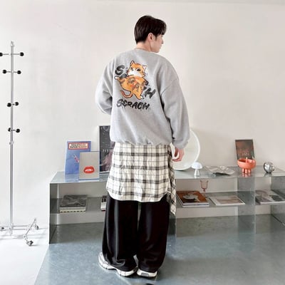 【現貨】SCRACH插畫感貓咪大學T5