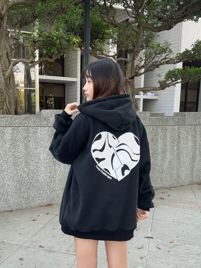 【現貨】Cross Challenges 發泡愛心切割帽T7