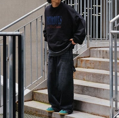 【現貨】美式復古英文字牛奶絨大學T4