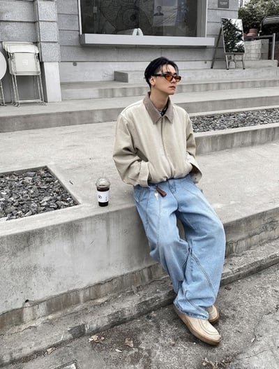 【現貨】螺旋車線刷白牛仔褲3