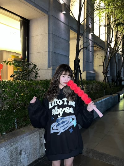 【現貨】宇宙深淵之旅帽T6