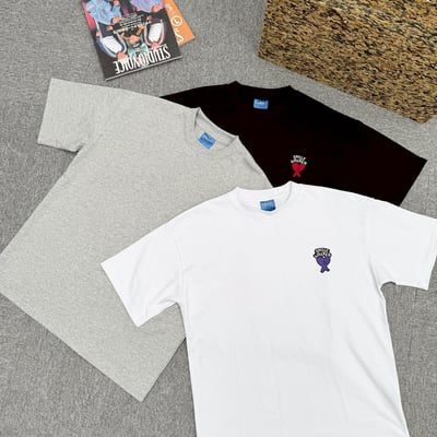 【現貨】SMILE WALKER愛心人走路刺繡短T8