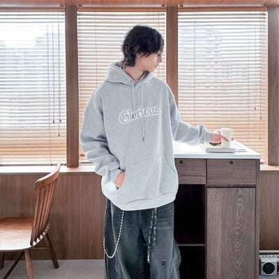 【現貨】哥德字噴漆印花帽T7