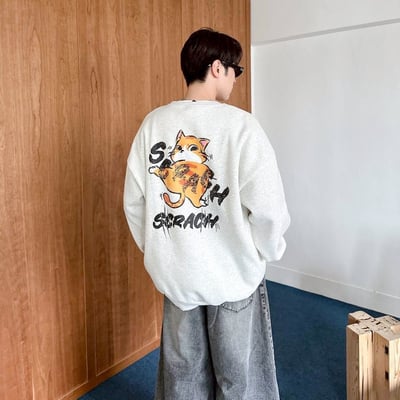 【現貨】SCRACH插畫感貓咪大學T8