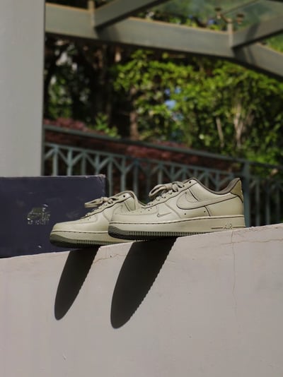【優惠下殺現貨】NIKE AIR FORCE 1 '07 LV8 月岩灰 水泥灰 灰綠｜HM9483-3002
