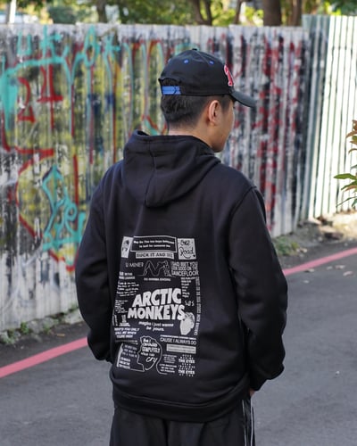 【現貨】背後滿版搖滾電音刷毛帽T2