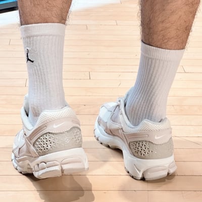 【限量現貨折扣】Nike Zoom Vomero 5 奶灰麂皮 奶茶色 男款｜HF1553-1002