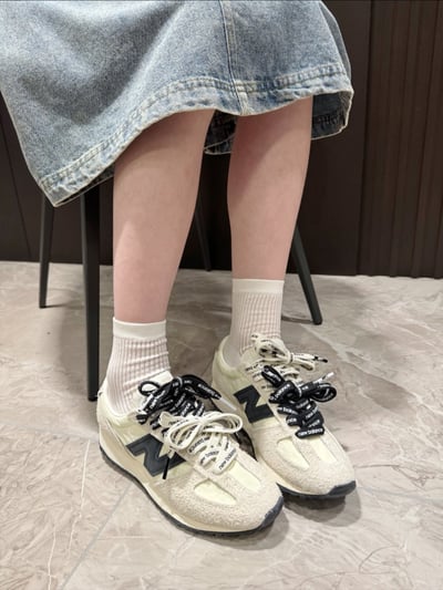 【張員瑛同款!新品】New Balance NB 471 海鹽奶油 白黑 復古休閒鞋｜U471AM2