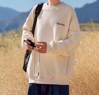 【現貨】塗鴉露營帳篷牛奶絨大學T4