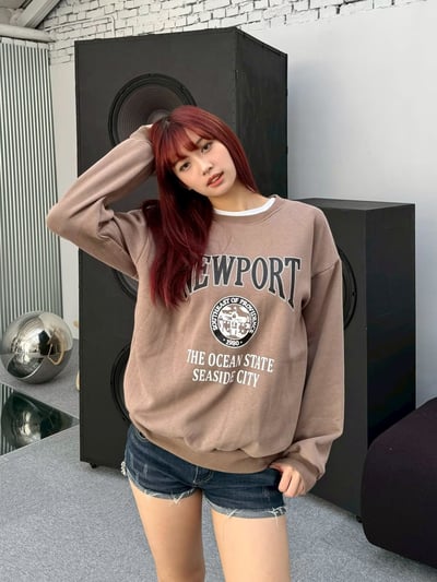 【現貨】NEWPORT 英字大學T6