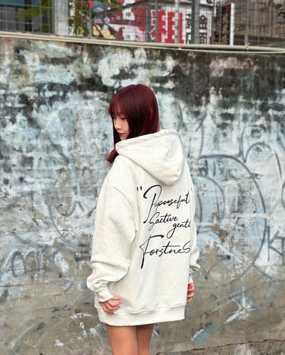 【現貨速發 簡約風必愛款】草寫筆跡牛奶絨帽T2