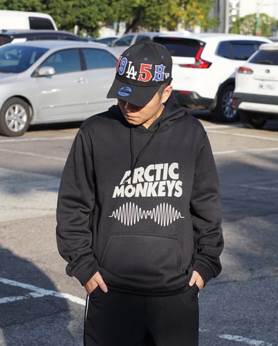 【現貨】背後滿版搖滾電音刷毛帽T8