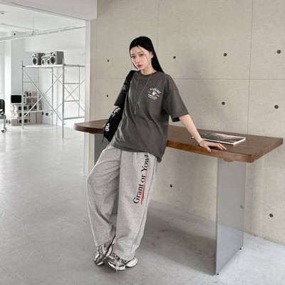 【現貨】ROARING恐龍塗鴉短T7