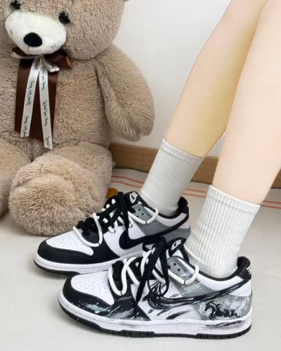 【訂製款】Nike Dunk Low 暗馳黑馬4