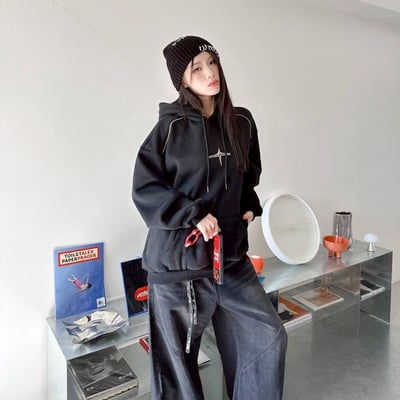 【現貨】星芒立體別針帽T5