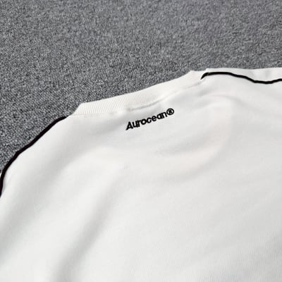 【現貨】AUROCEAN刺繡滾線大學T7