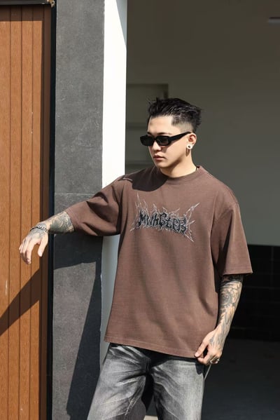 【現貨】火焰皮革繡花短T4