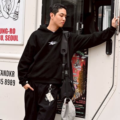 【現貨】CROSS SPACES 圓標刺繡短寬帽T3