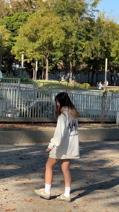 【爆款預告大成功!!包色神款】撲克牌謎局牛奶絨帽T4