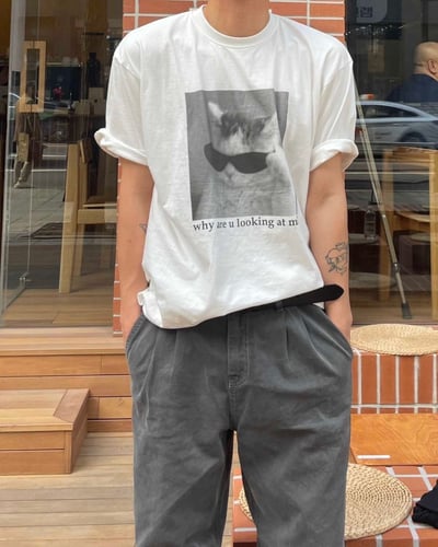 【情侶姊妹一起穿!!!現貨】墨鏡貓咪印花短T4