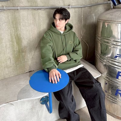 【現貨】GOOD FEELING IT TO DAY笑臉帽T8