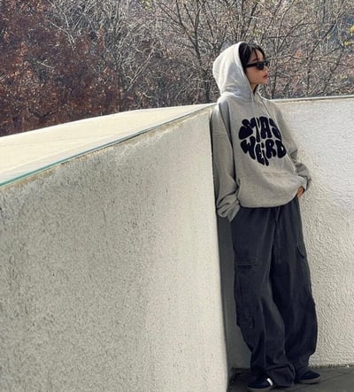 【現貨】毛巾繡STAY WEIRD帽T11