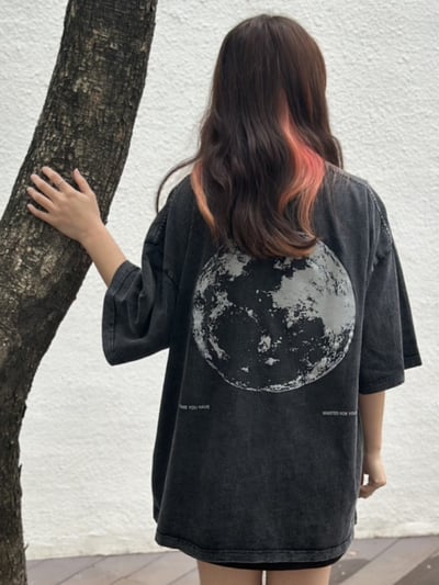 【現貨】地球街頭文字水洗寬T4