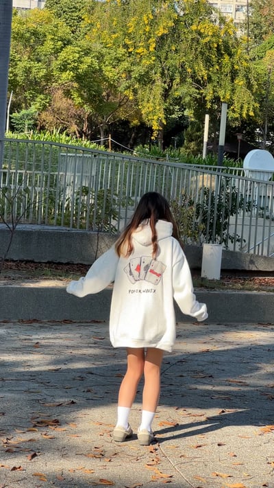 【爆款預告大成功!!包色神款】撲克牌謎局牛奶絨帽T6