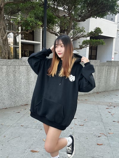 【現貨】Cross Challenges 發泡愛心切割帽T8