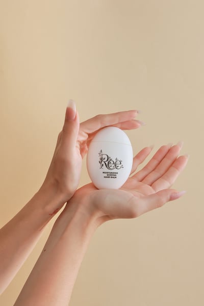 芮光本草角鯊烷乳香護手霜60g8