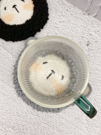 YU.J 100%手工【瞇瞇羊杯墊】1