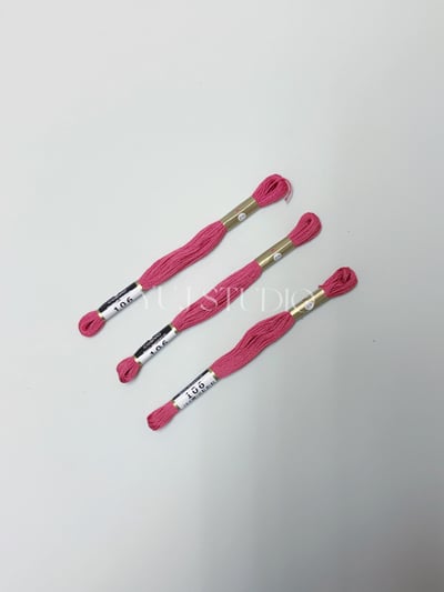日本原裝進口COSMO 25番繡線 [色號100-129] 區間7