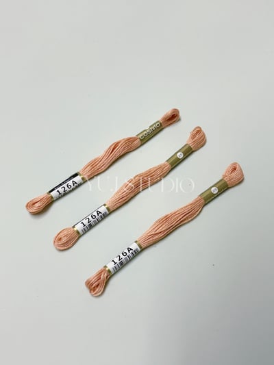 日本原裝進口COSMO 25番繡線 [色號100-129] 區間22