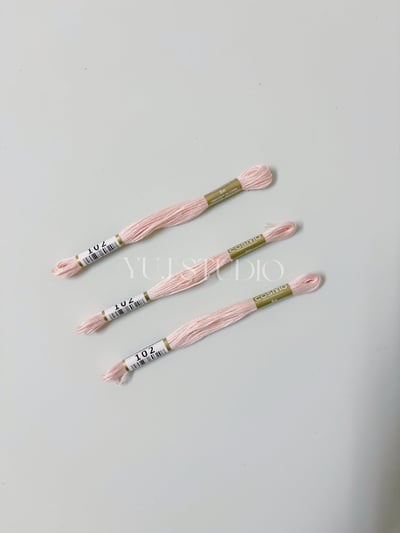 日本原裝進口COSMO 25番繡線 [色號100-129] 區間4