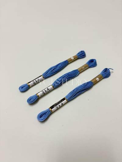日本原裝進口COSMO 25番繡線 [色號140-214] 區間24