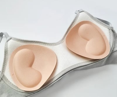 韓國 貼在衣物上的 外擴集中 胸貼19