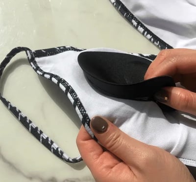 韓國 貼在衣物上的 外擴集中 胸貼22