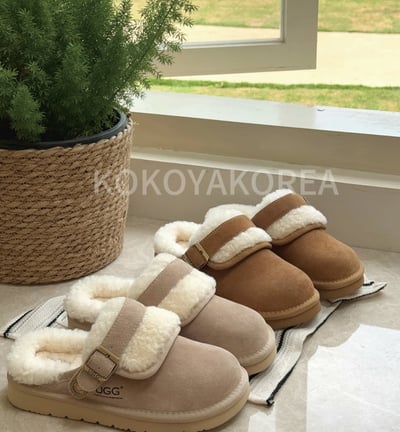 25 UGG 羊毛 翻舌 涼拖2穿5