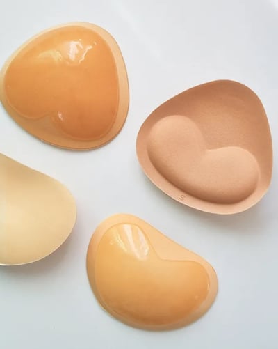 韓國 貼在衣物上的 外擴集中 胸貼15