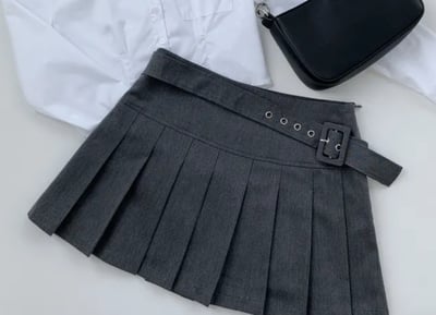 側面腰帶設計 百褶短裙2