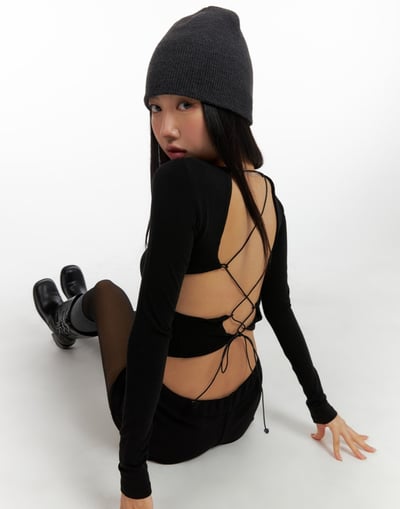 背後綁帶彈性T1