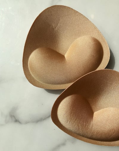 韓國 貼在衣物上的 外擴集中 胸貼17