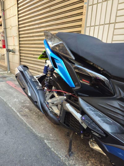 《冠威》FORCE2.0 / AUGUR  幻影尾殼 黏貼式寬體  通用型 素材 惡點靈 奧古6