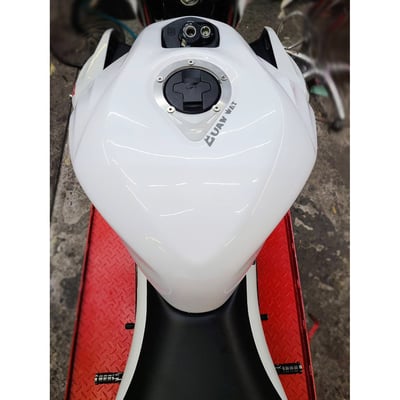 《冠威》Gsx-S150 S魯加大油箱罩1