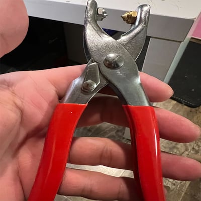 ~子甄彣璟~羽毛球拍 釘邊壓喇叭口鉗器 膠粒換轉護線管  膠粒護線管 鉗子 維修 修復工具用品9