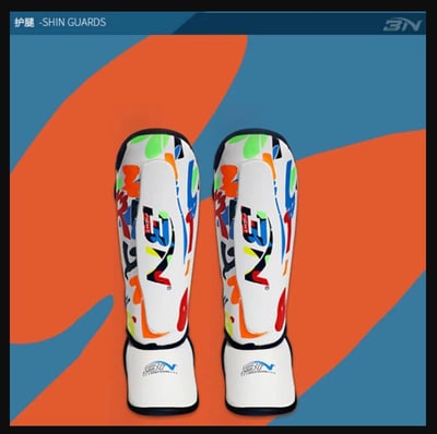 ~子甄彣璟~BN新款 5-12歲兒童塗鴉款 拳擊 散打 格鬥 搏擊 泰拳 運動護具 頭套 拳套 護胸 腳套 護襠 護具 7