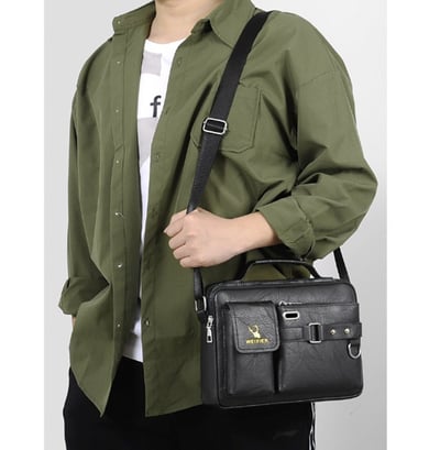 ~子甄彣璟~側背包D234  斜挎包 多功能大容量 斜背包 胸包 旅行包 防潑水 背包 錢包 單肩包 側肩包7