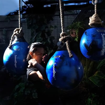 ~子甄彣璟~拳擊水球沙袋 加大型55*70cm 送不鏽鋼掛鏈+注水器 舒壓 泰拳 散打 擬真人打擊感 核心訓練4