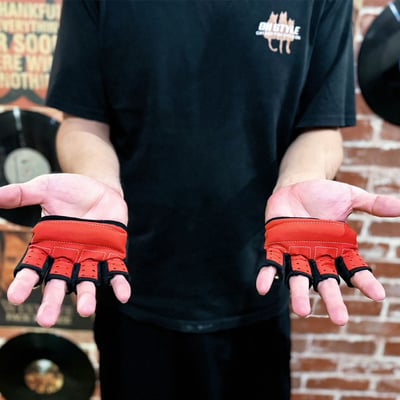 ~子甄彣璟~MMA 拳擊 凝膠拳擊手套 凝膠手套 半指拳套 護手布 拳鋒 護拳鋒 拳擊 護手套 護指拳峰 拳鋒套 2