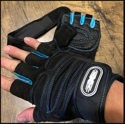 ~子甄彣璟~出清價-健身手套 騎行手套 健身 舉重 保護手腕 半指手套 護手腕 透氣 護腕 運動 騎車 拳擊 散打 搏擊3